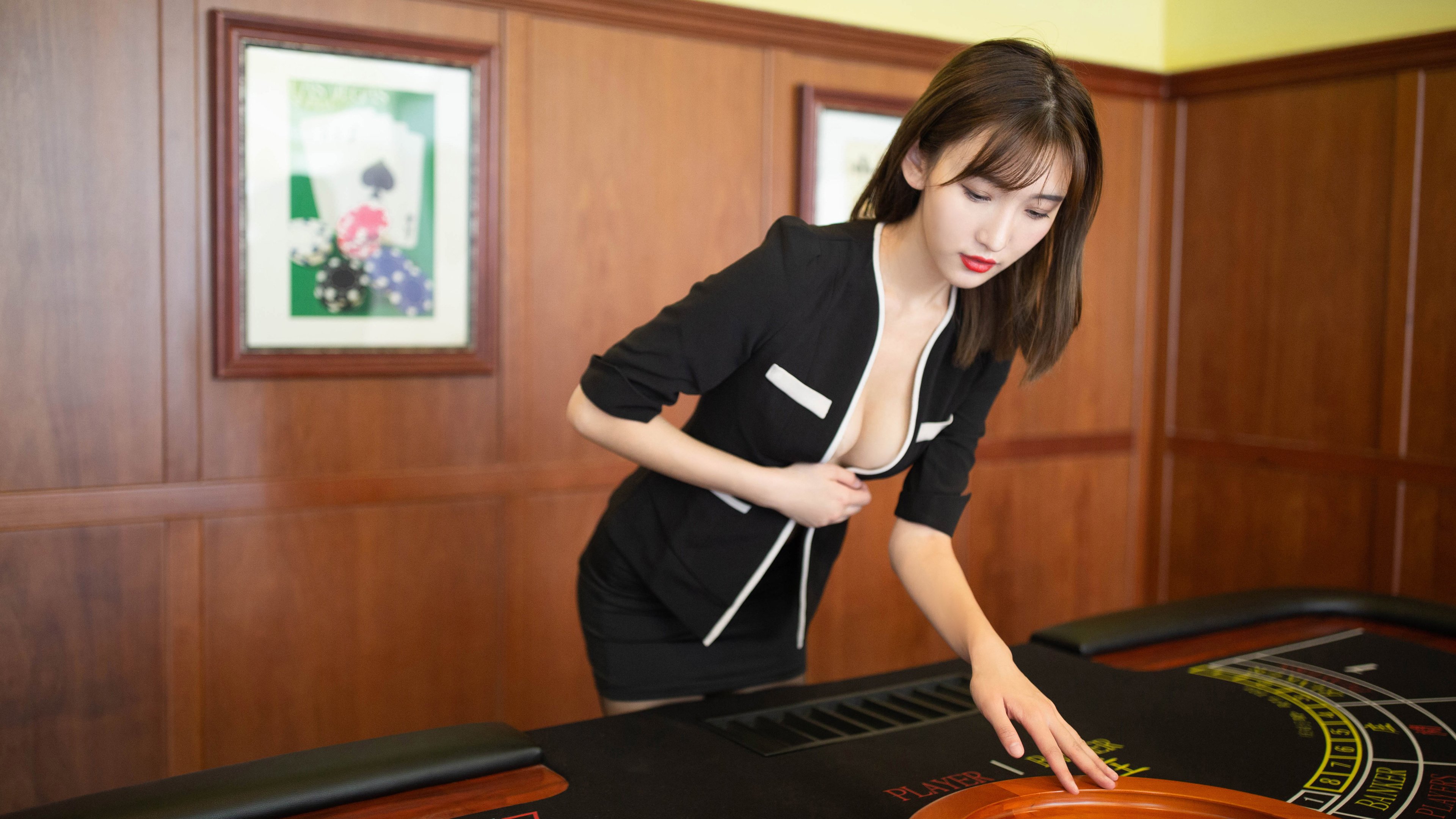 开云官方-《英雄联盟国际赛场，策略与技巧的巅峰对决》，国际英雄联盟职业联赛